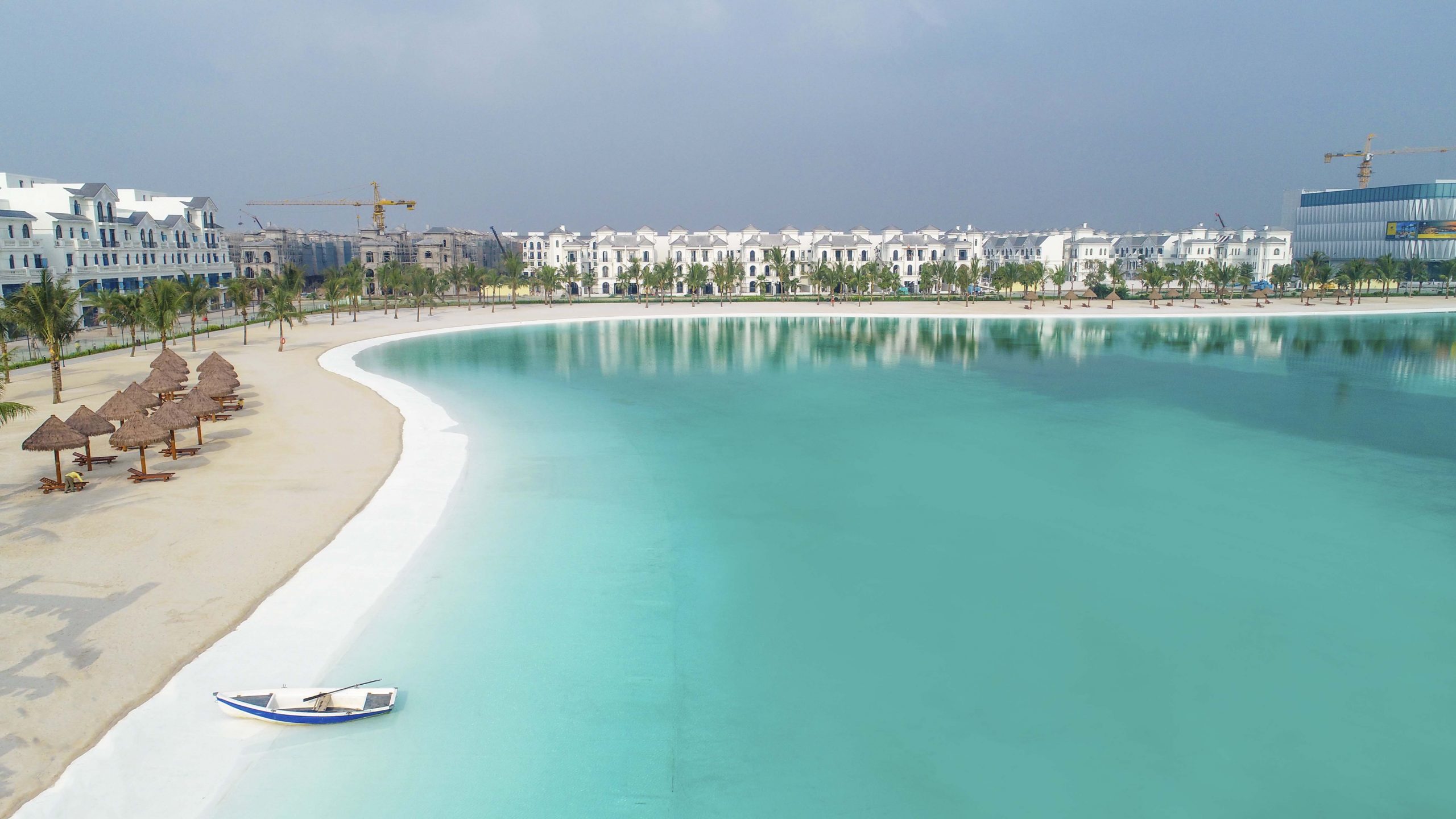 Biển hồ ở Vinhomes Ocean Park, biển hồ ở Vinhomes Ocean Park, Đẳng cấp kiến tạo cảnh quan, Hồ Ngọc Trai rộng lớn, Chèo thuyền Kayak, VinBus 24h trải nghiệm biển hồ ở Vinhomes Ocean Park