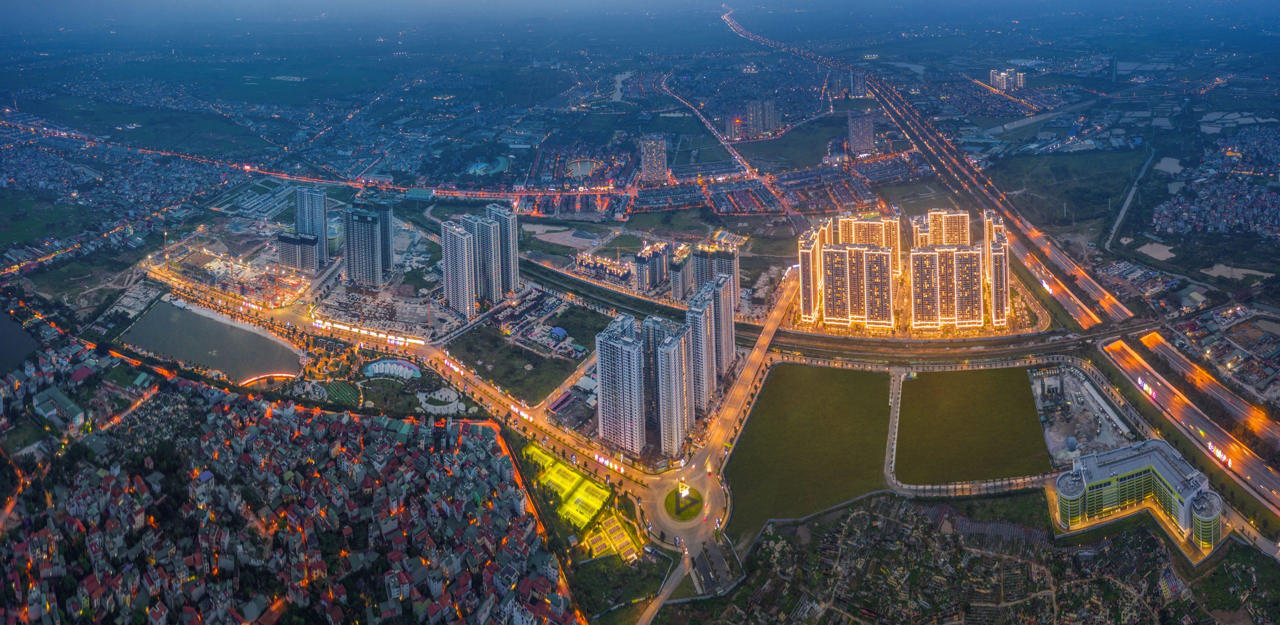 Vinschool Vinhomes Smart City, xu hướng "nhà gần trường", Chương trình đào tạo quốc tế, Cơ sở hạ tầng đồng bộ, Môi trường an toàn cho sức khỏe Vinschool Vinhomes Smart City: Nơi ươm mầm thế hệ trẻ