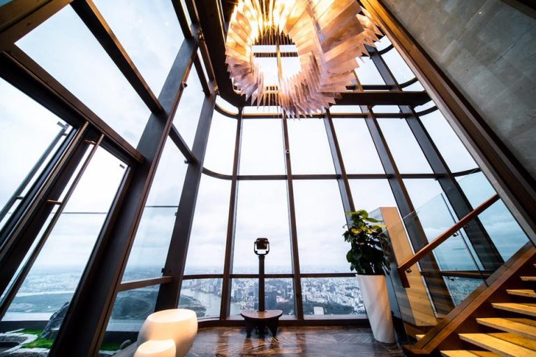 Khu vui chơi Vinhomes Central Park, trải nghiệm phong phú, Công trình xứng đáng được đánh giá cao, thành phố Landmark 81 Skyview, SkyTouch. Khu vui chơi Vinhomes Central Park - thiên đường giải trí của giới trẻ