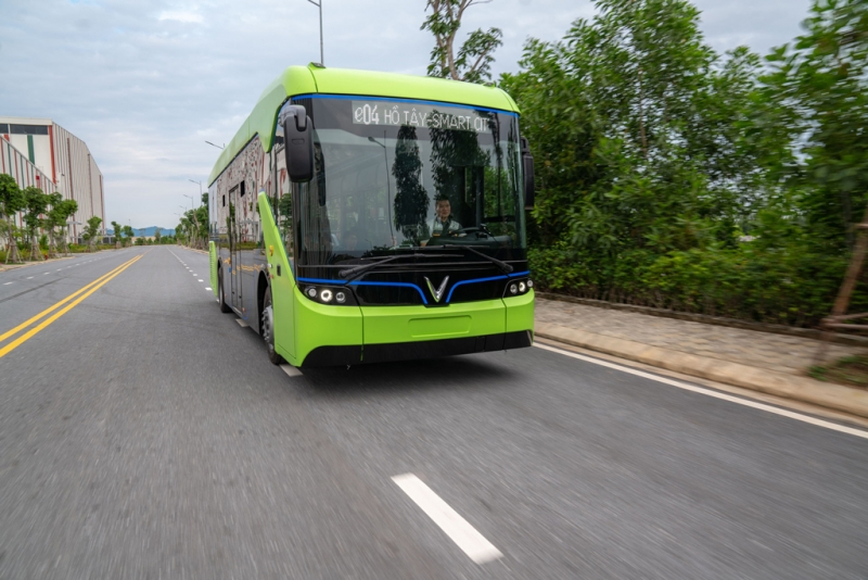 VinBus, Vinhomes Smart City, Xu hướng giao thông “xanh”, VinBus tại Vinhomes Smart City, trang bị nhiều công nghệ hiện đại, kết nối giao thông VinBus tại Vinhomes Smart City - tiên phong xu hướng giao thông "xanh"