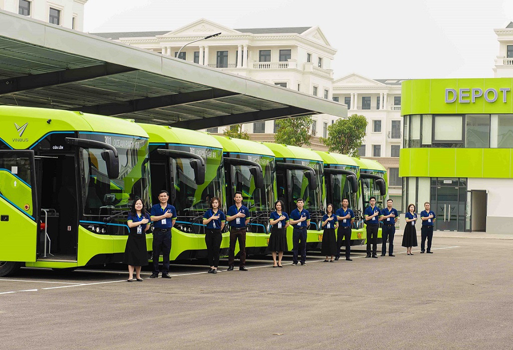 VinBus, Vinhomes Smart City, Xu hướng giao thông “xanh”, VinBus tại Vinhomes Smart City, trang bị nhiều công nghệ hiện đại, kết nối giao thông VinBus tại Vinhomes Smart City - tiên phong xu hướng giao thông "xanh"