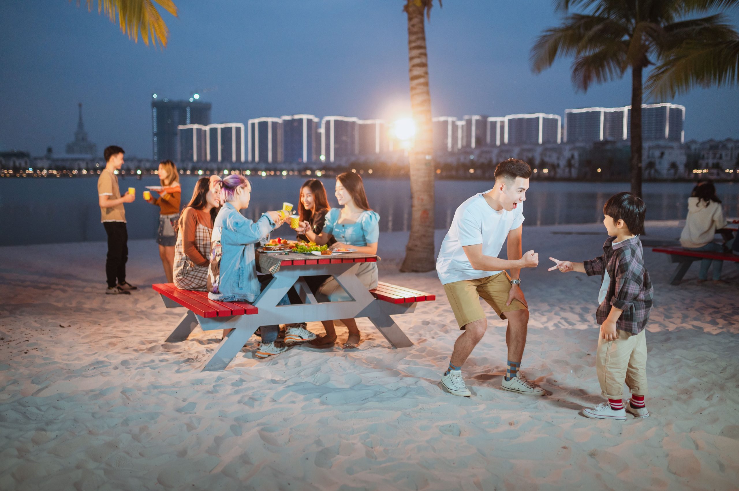 Sapphire 1 Vinhomes Ocean Park, vị trí ưu việt, hệ thống tiện ích nội - ngoại khu đẳng cấp, tiêu chuẩn Sapphire năng động, an cư lý tưởng Phân khu Sapphire 1 Vinhomes Ocean Park phù hợp với đối tượng nào?