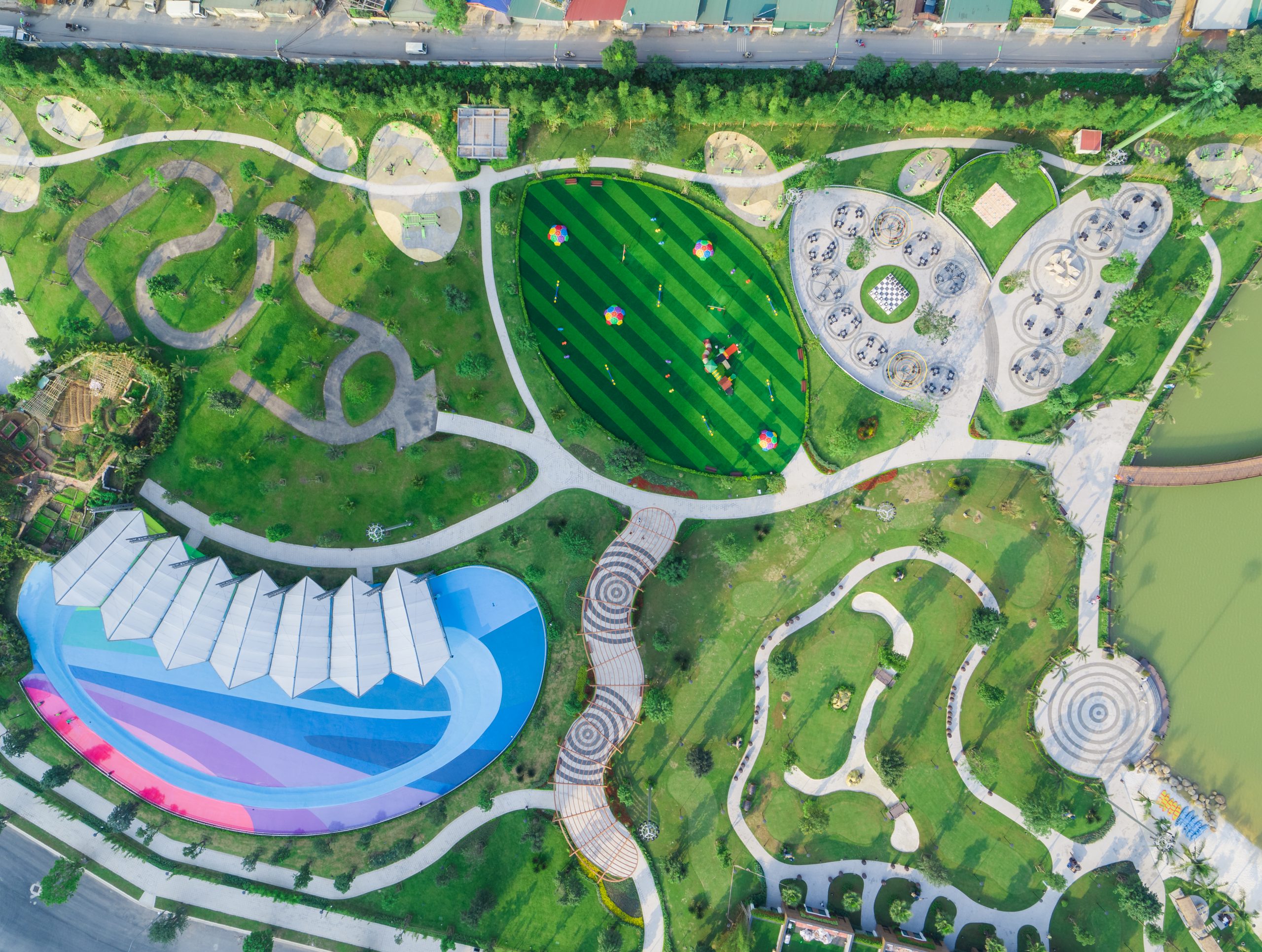 Vinhomes Smart City, hệ sinh thái thông minh toàn diện ứng dụng công nghệ 4.0, Công ty Cổ phần Vinhomes, Căn hộ, Biệt thự, Shophouse, VinBus Vinhomes Smart City - Đại đô thị thông minh đẳng cấp quốc tế