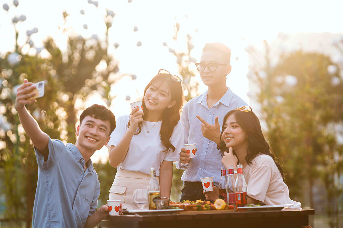 Tiện ích Vinhomes Smart City, Hệ thống công viên, Hồ nước ngọt khổng lồ, Bầu trời trong lành phía Tây, tiện ích đẳng cấp, cuộc sống chất lượng Tiện ích Vinhomes Smart City - Sống gần thiên nhiên, an yên hạnh phúc
